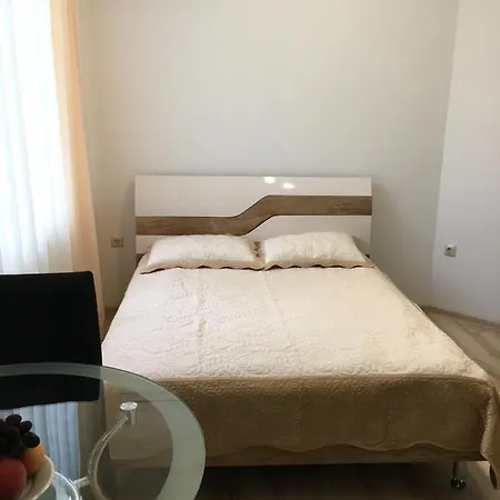 Aphrodite Gardens Studio-apartment D-102 شقة ساني بيتش
