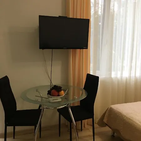 Aphrodite Gardens Studio-apartment D-102 Appartamento *